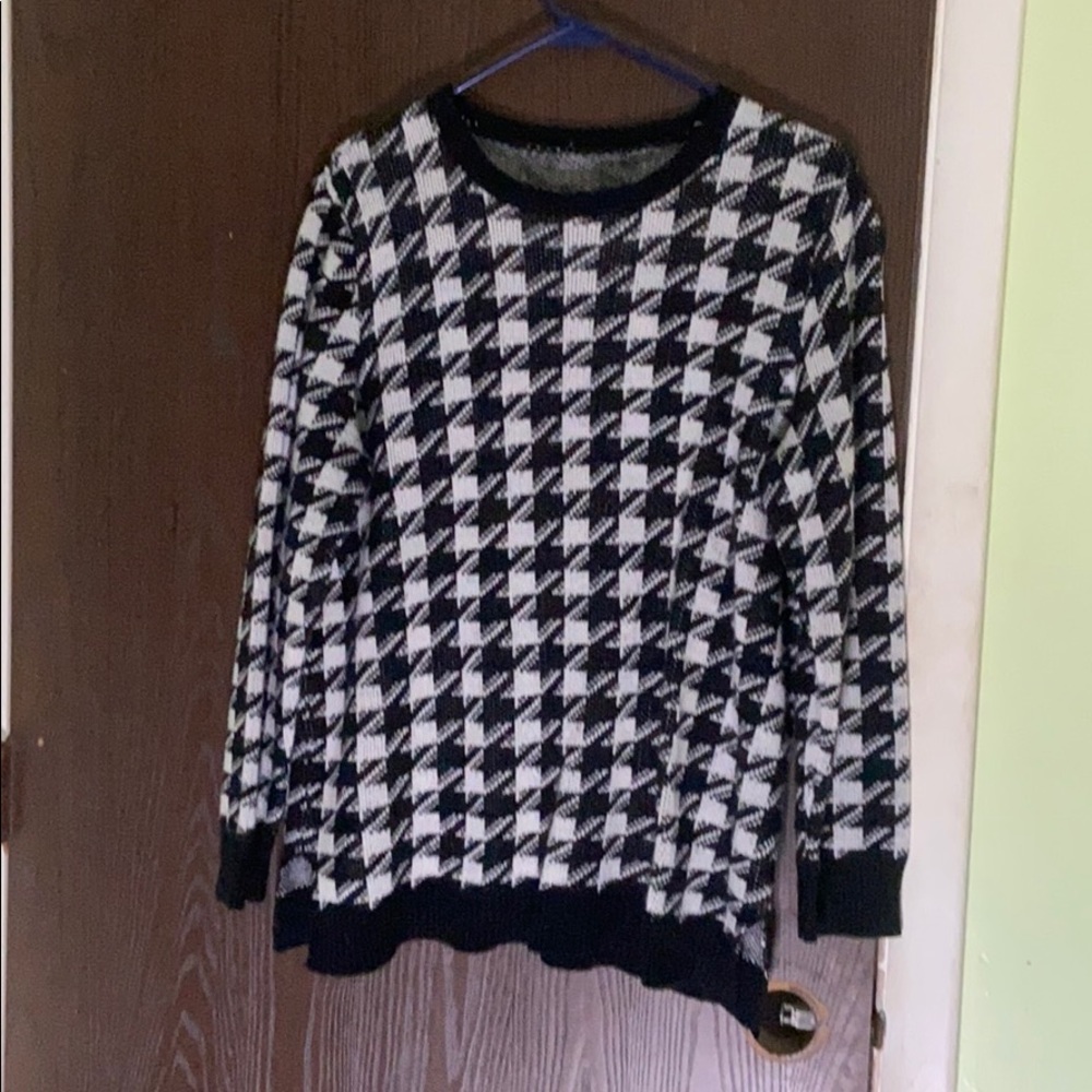 Houndstooth sweater